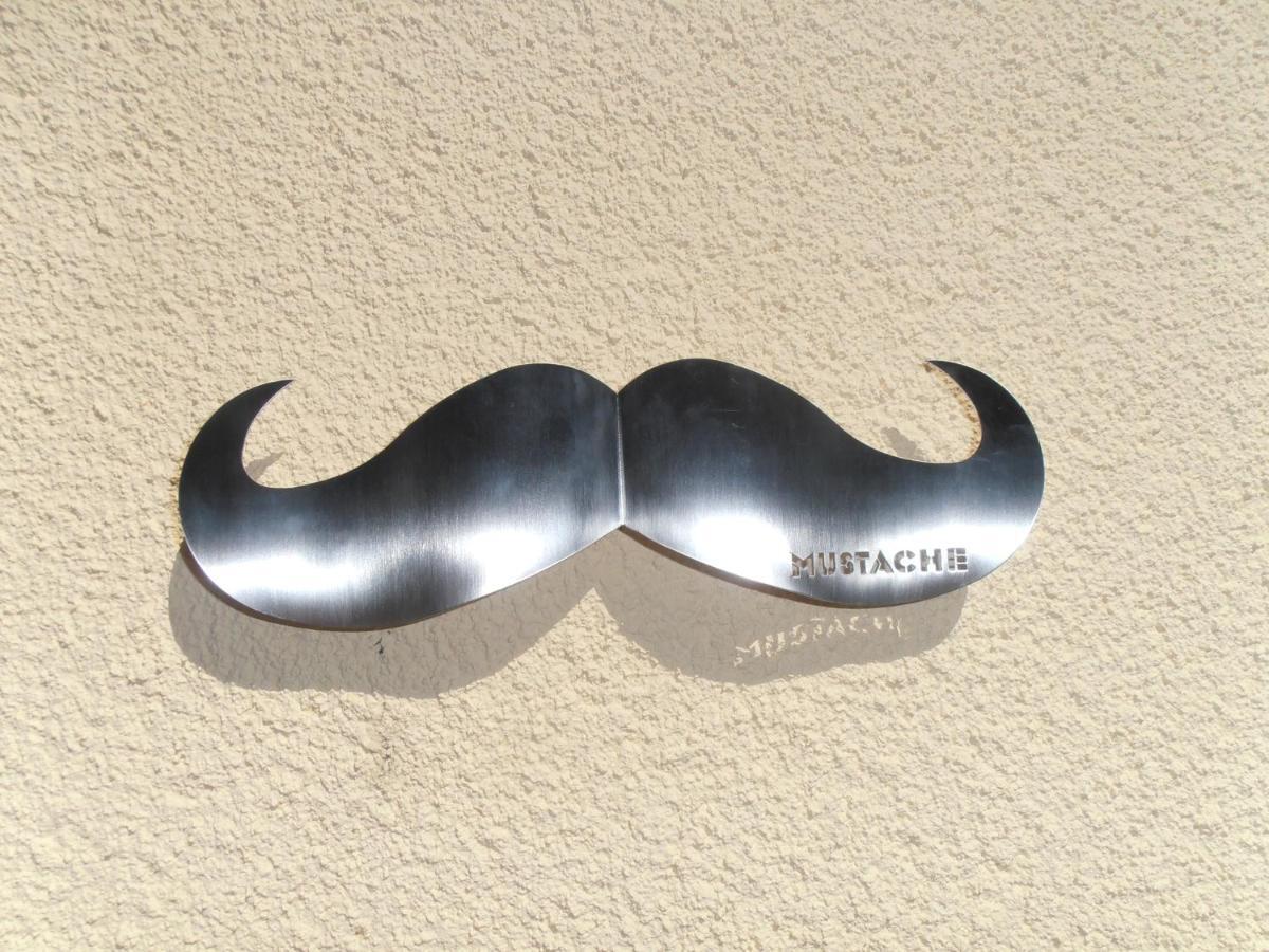 Mustache Studio Ourém Esterno foto